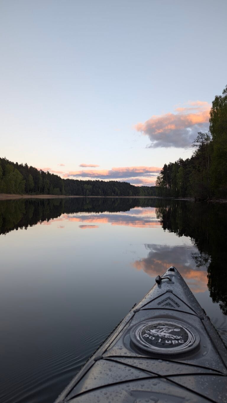 plaukimas vienvietėmis baidarėmis
